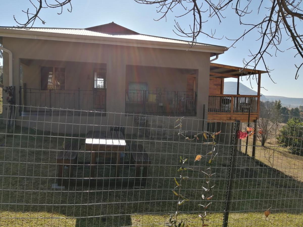 Готель The Fat Mulberry Guest Farm Фоурісбург Екстер'єр фото